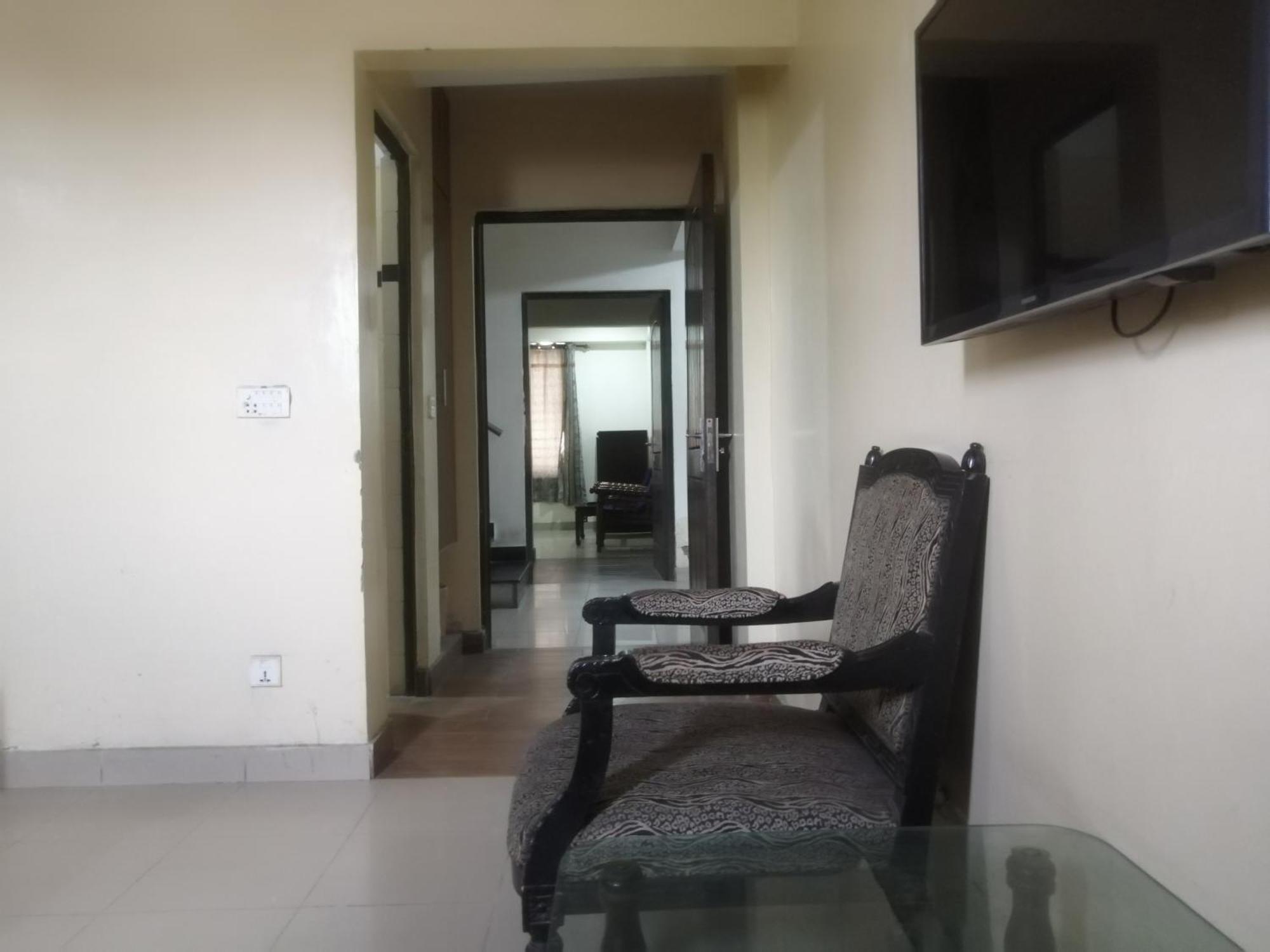 Fortville Hotel Lahore Exteriör bild